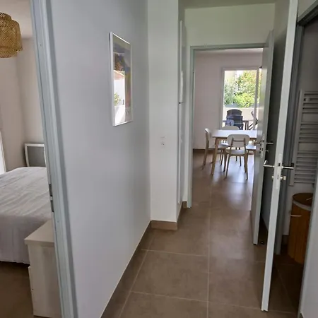 Appartement T2 Terrasse Et Piscine 300M De La Plage شقة فالراس بلاج